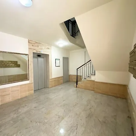 Jo-al Apartment's 2 * 地拉那